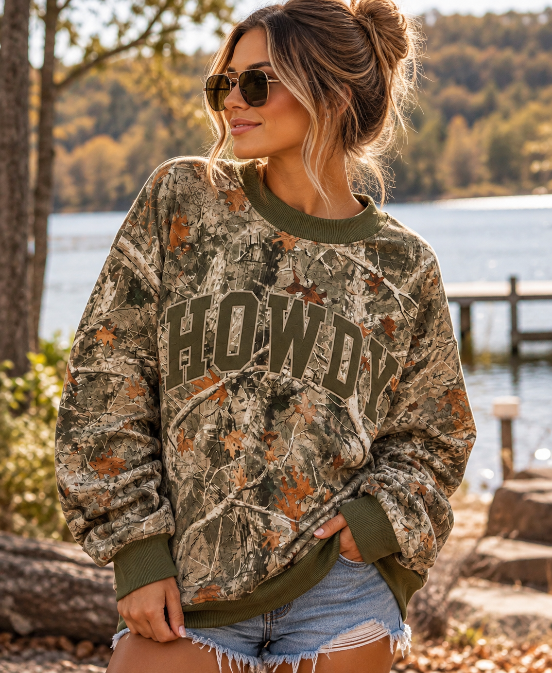 'HOWDY' Camo Graphic Sweatshirt